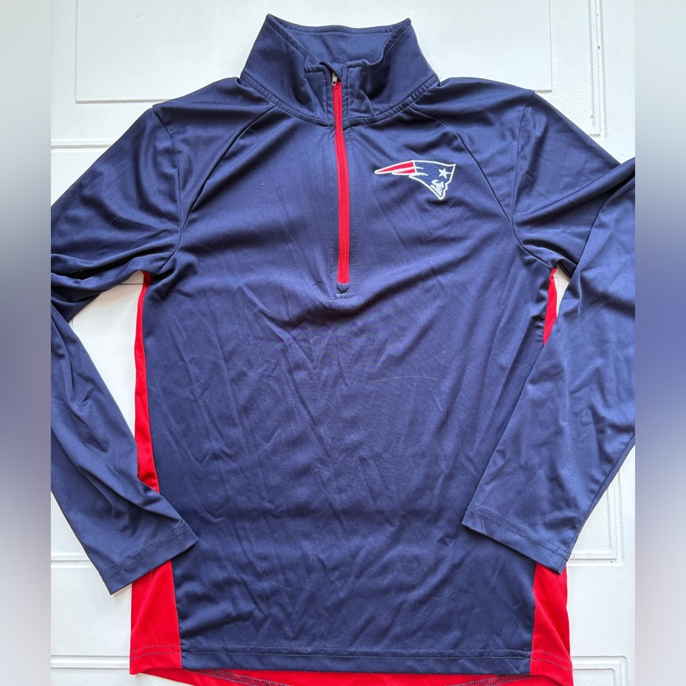 New England Patriots Boys 1/4 Zip Lightweight Shirt Size Medium